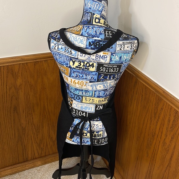 Lyn Dorf 4 Basic Food Groups Black Apron - Picture 4 of 4